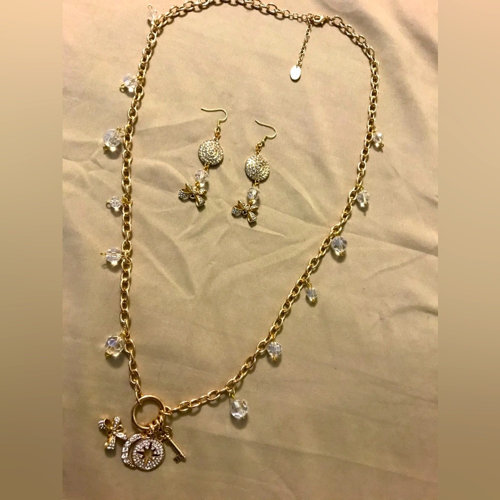 Fashion necklace & earrings set
